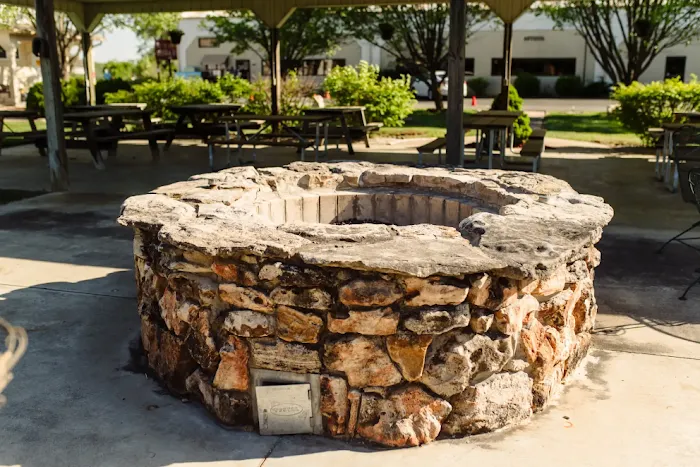 Cottonwoods RV Park Picture 10