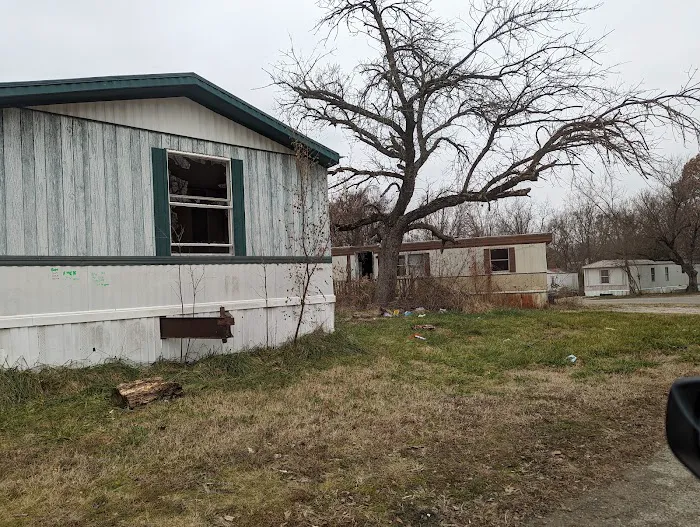 Green Hills Mobile Home Park Picture 1