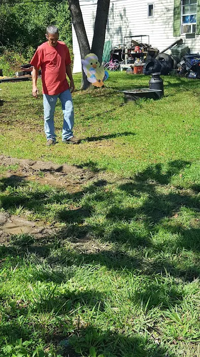 Green Hills Mobile Home Park Picture 10