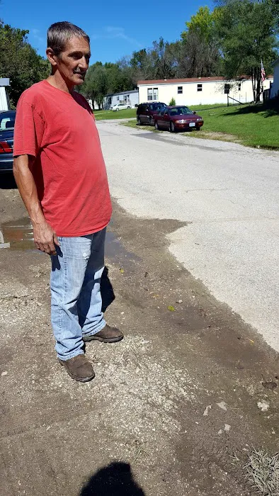 Green Hills Mobile Home Park Picture 7