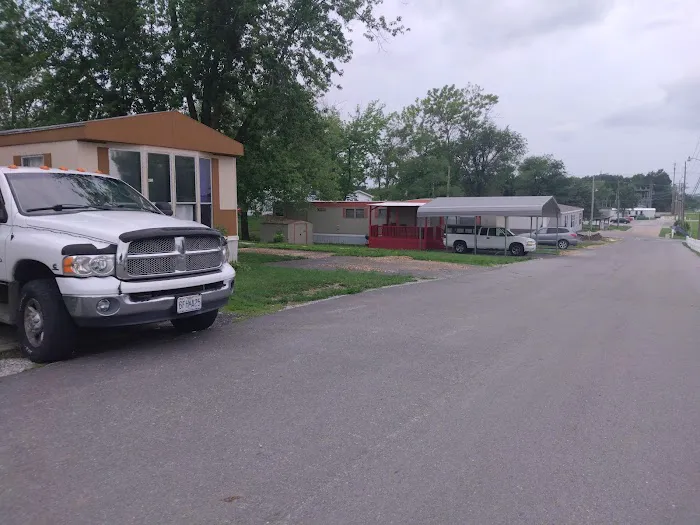 Pine Grove Homes & RV Community Picture 4