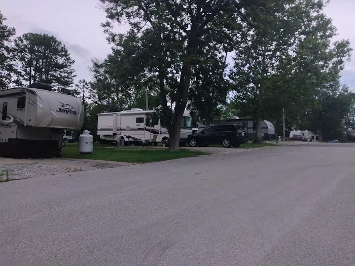 Pine Grove Homes & RV Community Picture 9