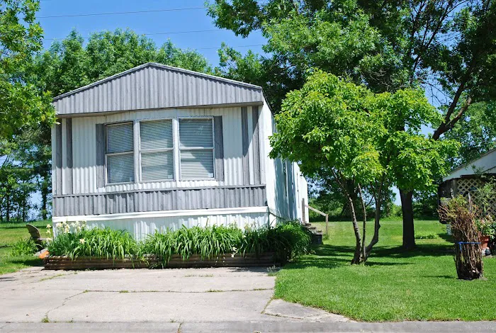 High Hill Circle Mobile Home Park Picture 2