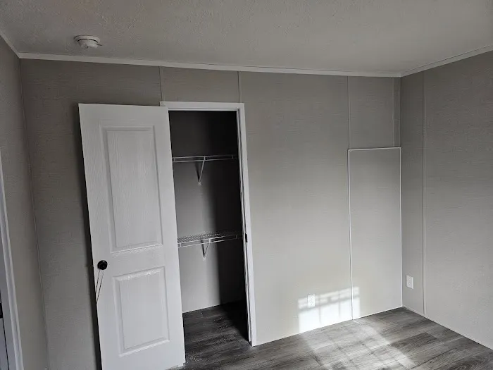 Jayhawk Mobile Homes Picture 8