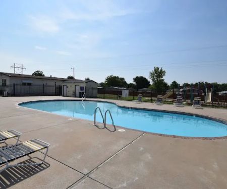 Easy Living Manufactured Home Community