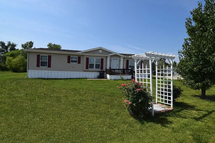 Easy Living Manufactured Home Community Picture 9