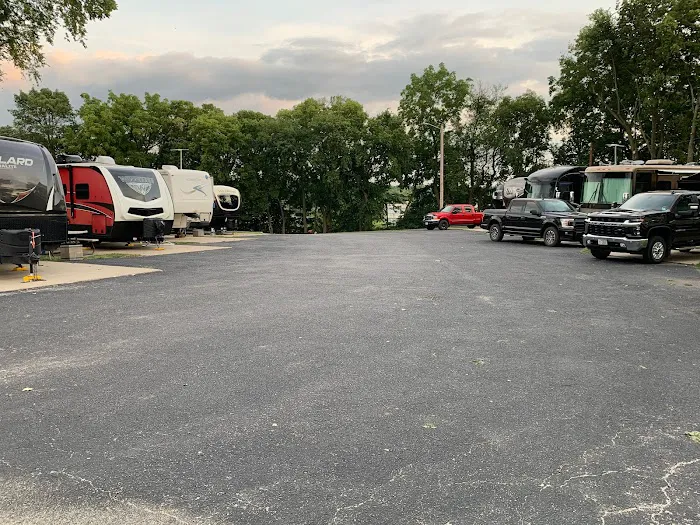 Campus RV Park Picture 10