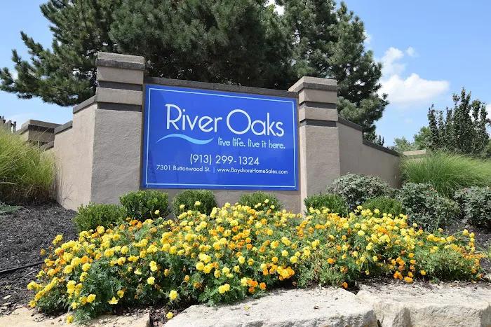 River Oaks Manufactured Home Community Picture 6