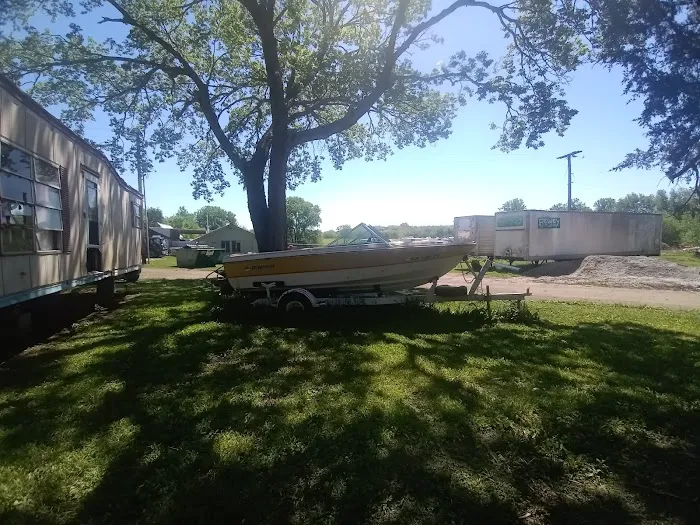 Mineral Springs RV Park & Apartments Picture 1