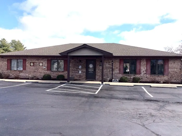 McDonald Mobile Homes & Country Meadows Communities Picture 5