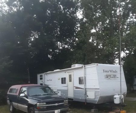 Neumann's Olde Oak Ridge Park