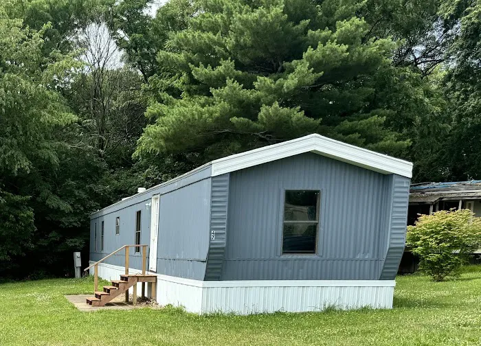 Parkwood North Mobile Home Park Picture 1