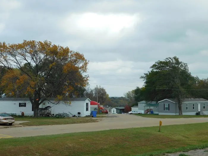 Shawnee Hills Manufactured Home Community Picture 1