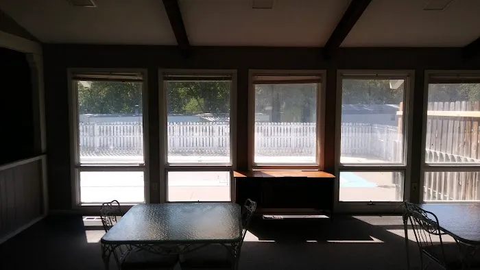Coachlight Village South Picture 4