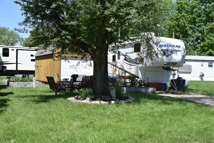 Kickapoo Village Mobile Home & RV Park Picture 9
