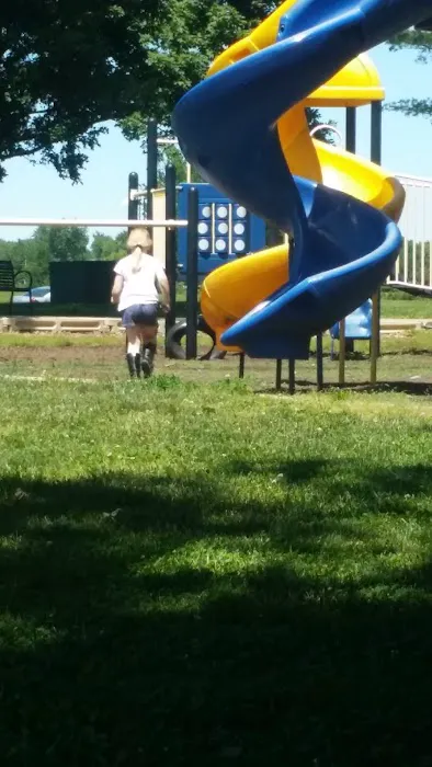 Storeyland RV Sites Picture 4