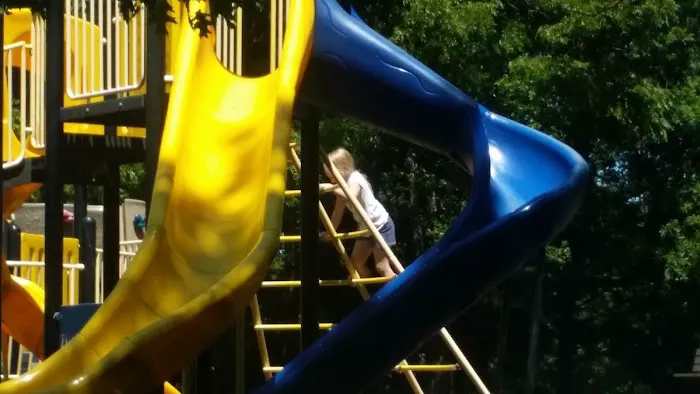 Storeyland RV Sites Picture 9