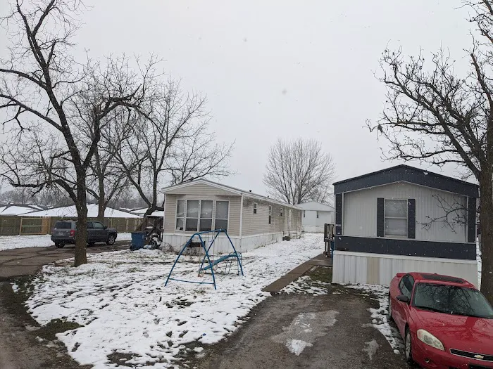 J&L Mobile Home Park Picture 4