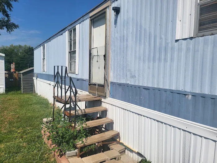 Ferrelwoods Mobile Home Park Picture 7