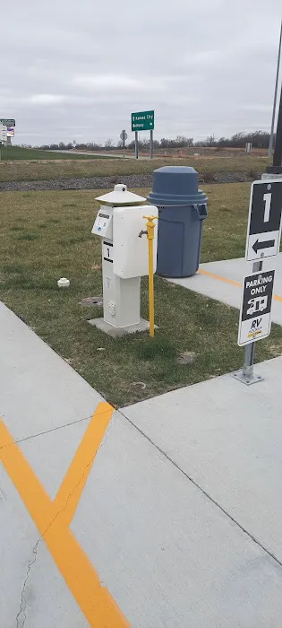 Love's RV Hookup Picture 9