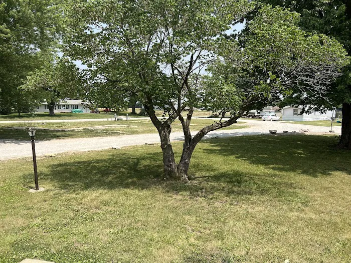 Skyline Village Mobile Home Picture 2