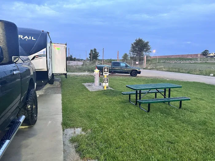 Love's RV Hookup Picture 7