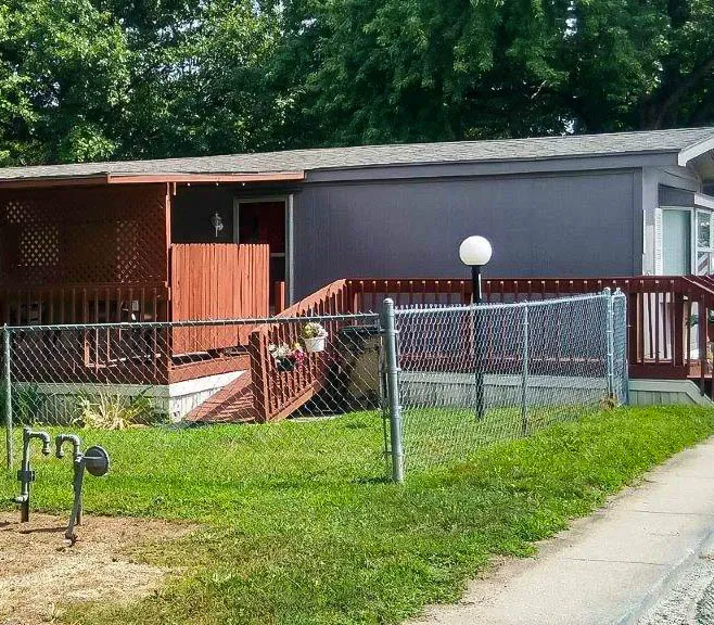 Hillview Mobile Home Park Picture 6