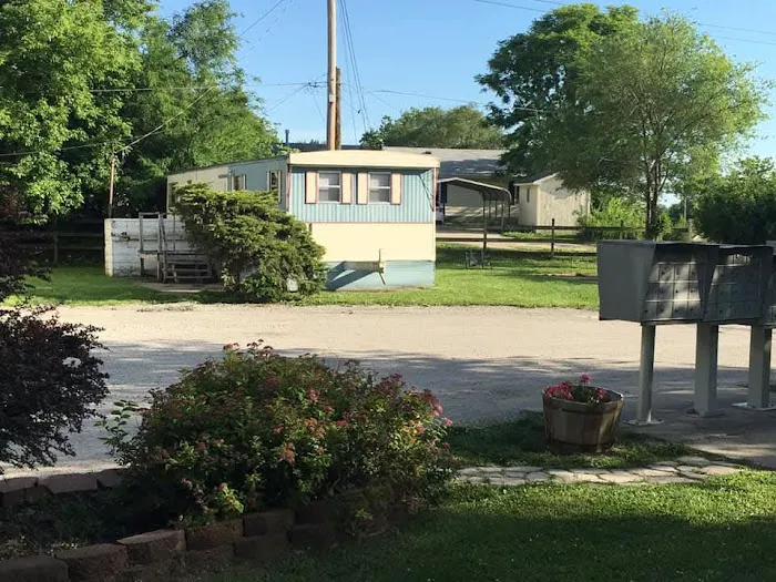 Neighbors Of The Meadows Picture 2