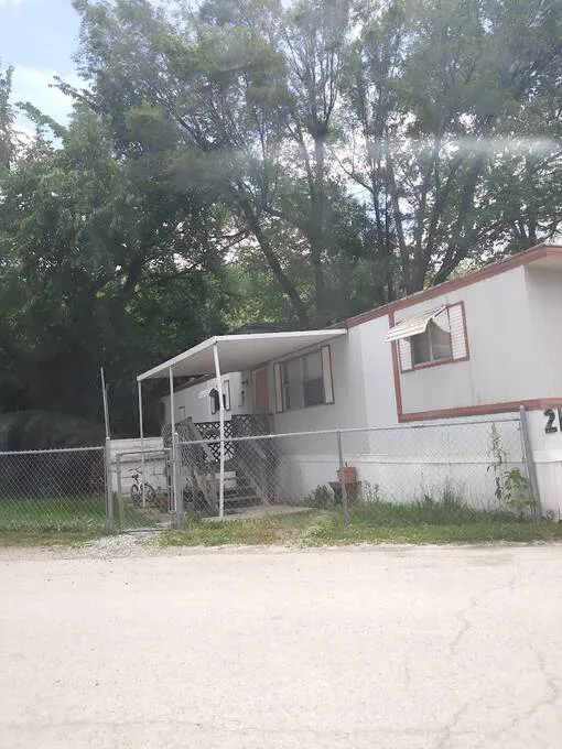 Neighbors Of The Meadows Picture 4