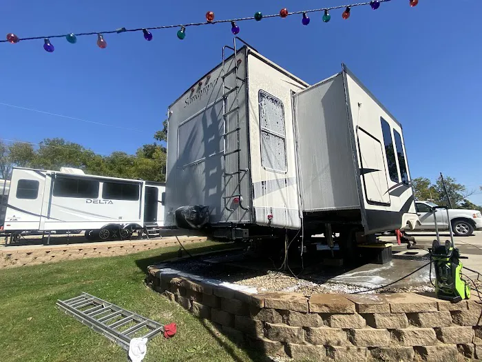 sharp rv park Picture 2