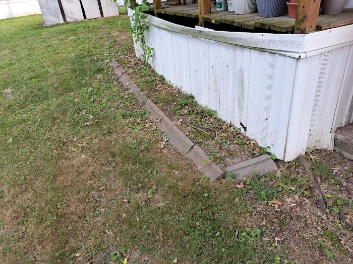 Hultz's Expressway Mobile Home Park Picture 6
