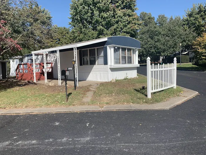 Paradise Lane Mobile Home Park Picture 6