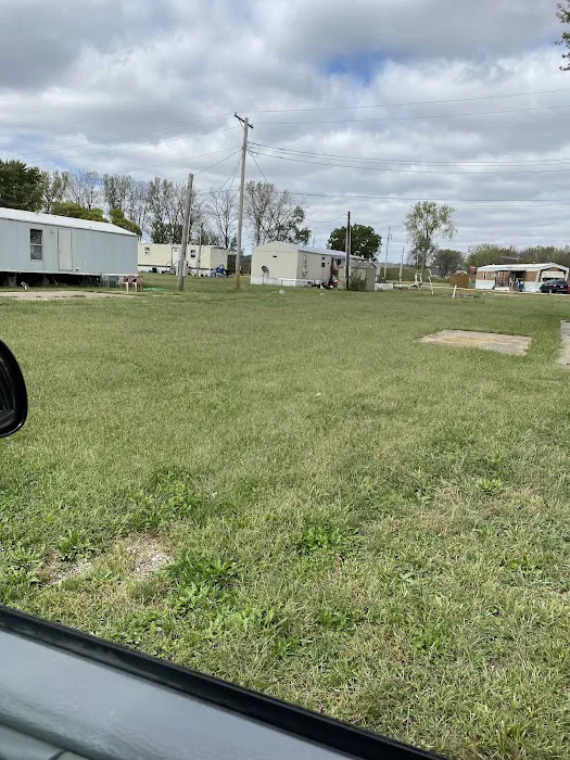 Jim's Mobile Home Estates Picture 2