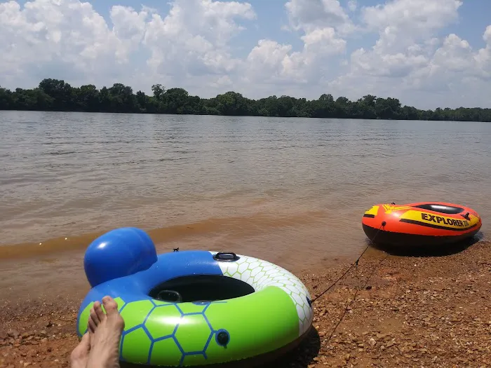 Drop Anchor RV Park Picture 1