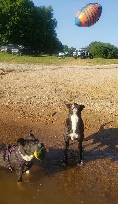 Drop Anchor RV Park Picture 6