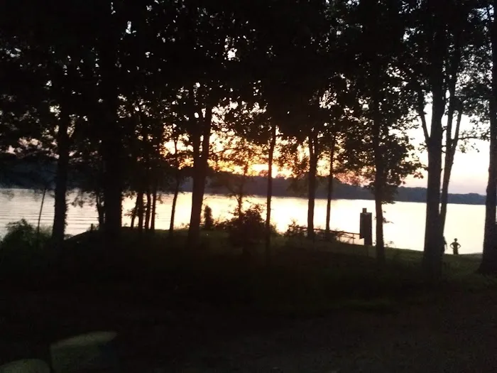 Drop Anchor RV Park Picture 5