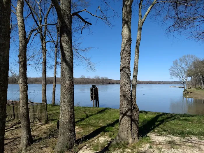 Drop Anchor RV Park Picture 10