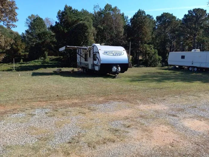 Burnt Springs RV Park Picture 6