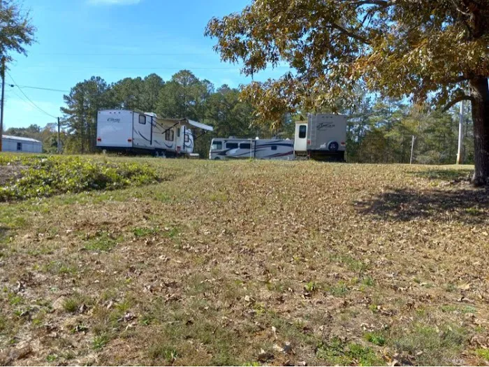 Burnt Springs RV Park Picture 8