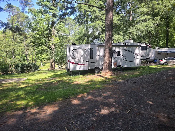 Lake Martin RV Park Picture 7