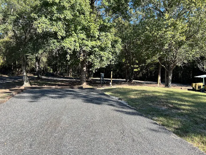 Oasis 82 RV Park Picture 3