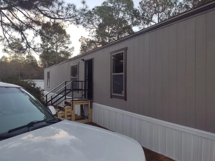 Pine Hill Mobile Home Park Picture 1