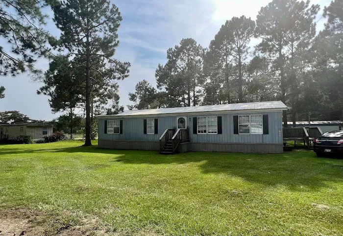 Oakridge Mobile Home Park Picture 1