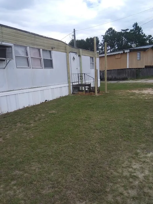 Pitts Trailer Park Picture 9