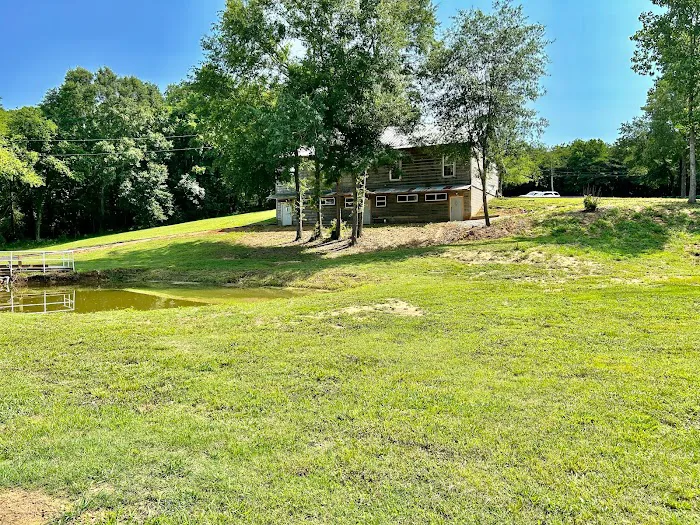 The Shoals Cottages & RV Park Picture 6