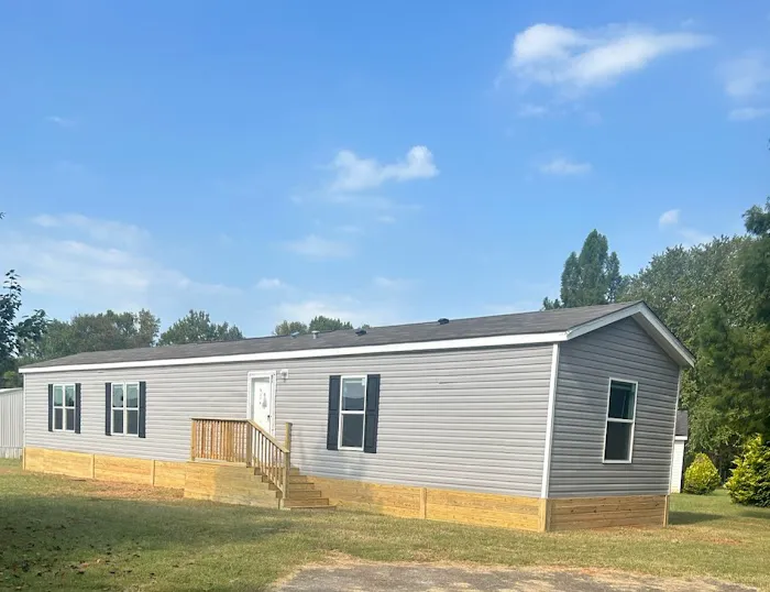 Payne Creek Village Mobile Home Picture 2
