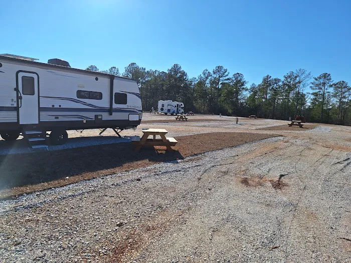 Dadeville RV Park Picture 3