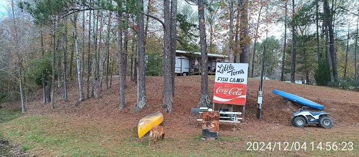 LITTLE TOM'S FISH CAMP Picture 2