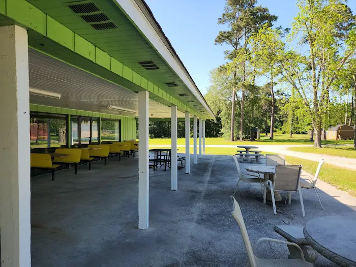 Cecil Bay RV Park Picture 2