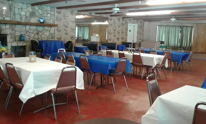 Cecil Bay RV Park Picture 9